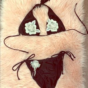 Boutique Black string bikini wwhite sequin flowers